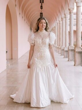 Vintage Ivory Satin Lace-Embellished Puff Sleeve Bridal Gown by SanMartin Small